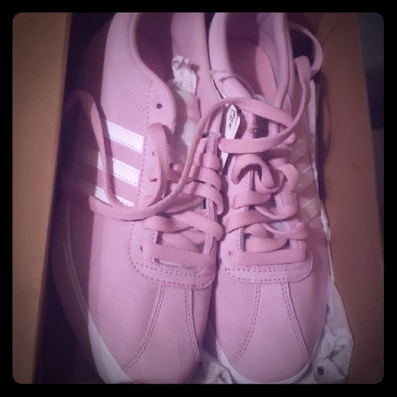 adidas Shoes - Adidas tennis shoes